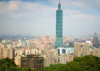 房貸錢荒加劇》買2千萬房產年收至少200萬元，銀行才願供八成