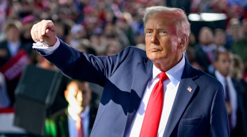 川普認為「取締加密犯罪」損害美國競爭力；命令司法部暫緩跨海執法，引法界擔憂