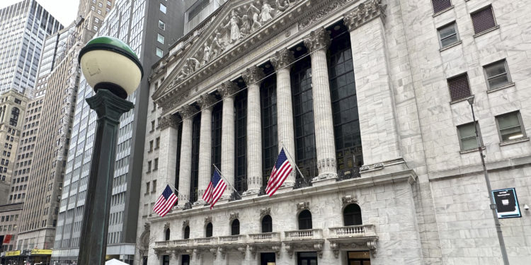 Financial Markets New York | 動區動趨-最具影響力的區塊鏈新聞媒體 全線跌爛,華爾街大佬們怎麼看川普關稅?