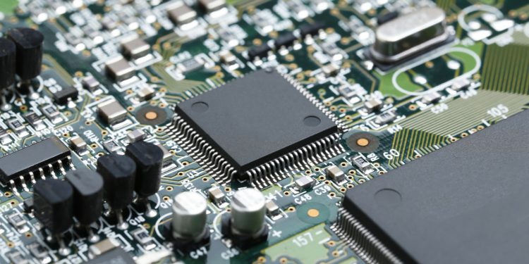 「誰在乎台灣」外電推文被嗆爆：晶片霸主你敢嘴？川普取消關稅股市會V轉！