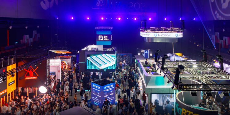 image7 1 | 動區動趨-最具影響力的區塊鏈新聞媒體 《Blockchain Forum 2025》莫斯科匯聚全球加密貨幣領袖,破15600人參與