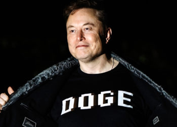 DOGE不玩了？馬斯克大幅下修2026年預算刪減目標，2兆鎂剩1500億鎂