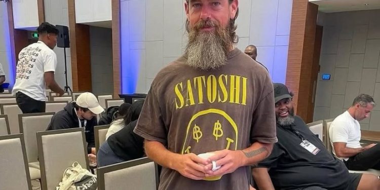 8788778 | 動區動趨-最具影響力的區塊鏈新聞媒體 Jack Dorsey喊比特幣「刪除中本聰」:個人崇拜影響BTC發展、該改掉最小單位聰