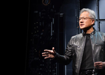 輝達台灣開近百職缺，NVIDIA總部黃仁勳賣關子：「太早破梗就沒驚喜了」Computex 重磅揭曉