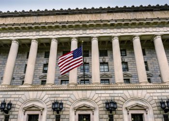 美國4月核心PCE創四年新低！通膨降溫、信心回升，但聯準會傳聲筒示警兩項風險