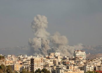 川普宣布「以伊停火後」伊朗仍發射飛彈攻擊三人死，以色列空襲警報大響