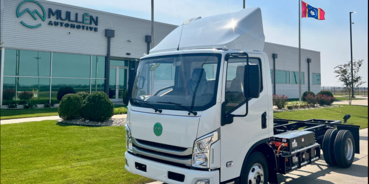 美國車廠 Mullen Automotive 宣布接受 BTC 與 TRUMP 支付，拍川普馬屁？