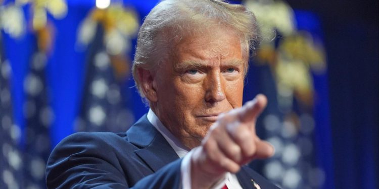 川普宣布「以色列伊朗停火」戰爭落幕，比特幣突破10.5萬、原油跌破70美元