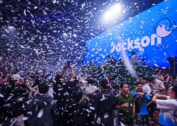 Jackson.io「The Sharkz Night」吸引800名NFT持有者參加，OKX現場派發USDT空投