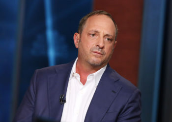 大空頭香櫞宣佈「做空Palantir」：估值脫離基本面，還有70%下修空間