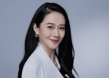 解密何一：從鄉村到加密權力之巔，詮釋「加密女王」的破局之道