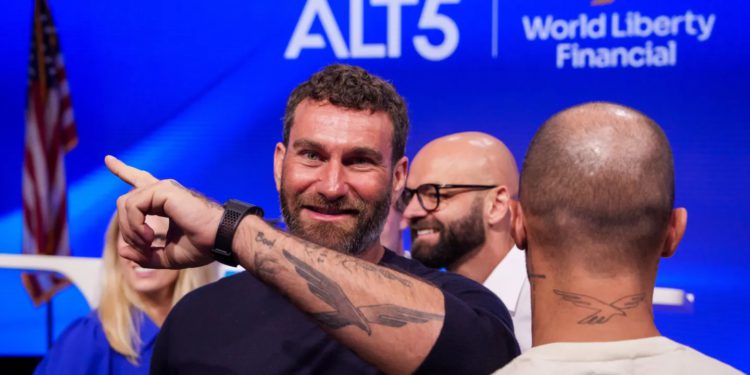 1 | 動區動趨-最具影響力的區塊鏈新聞媒體 WLFI 穩定幣 USD1 野心加速:很快推出加密簽帳卡!永遠不會發鏈