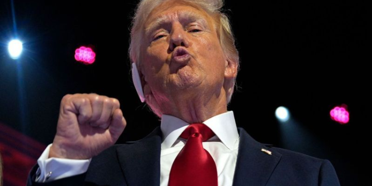 快訊》川普要進軍預測市場！Trump Media 擬透過 Crypto.com 推出 Truth Predict，$CRO跳漲8%