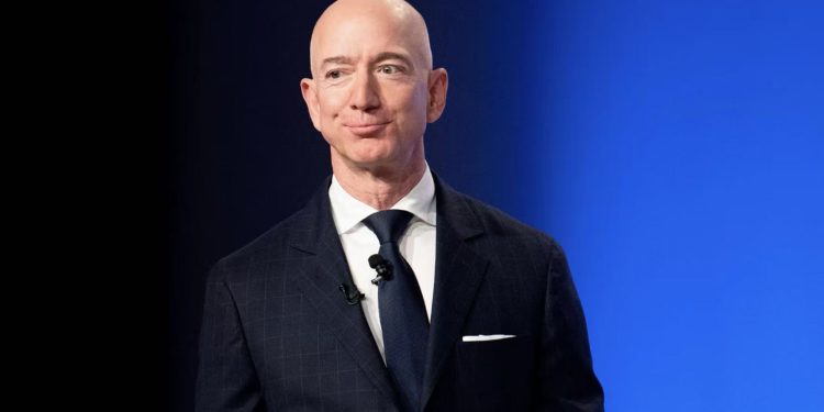 亞馬遜創辦人 Jeff Bezos 新創 AI 公司「Project Prometheus」，馬斯克開嗆：Copy Cat 學人精