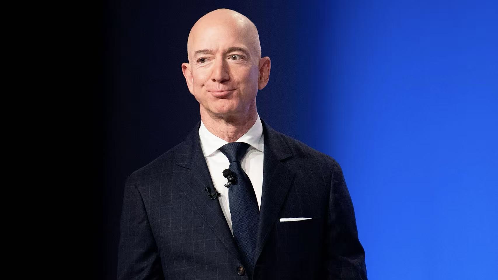 亞馬遜創辦人 Jeff Bezos 新創 AI 公司「Project Prometheus」，馬斯克開嗆：Copy Cat 學人精