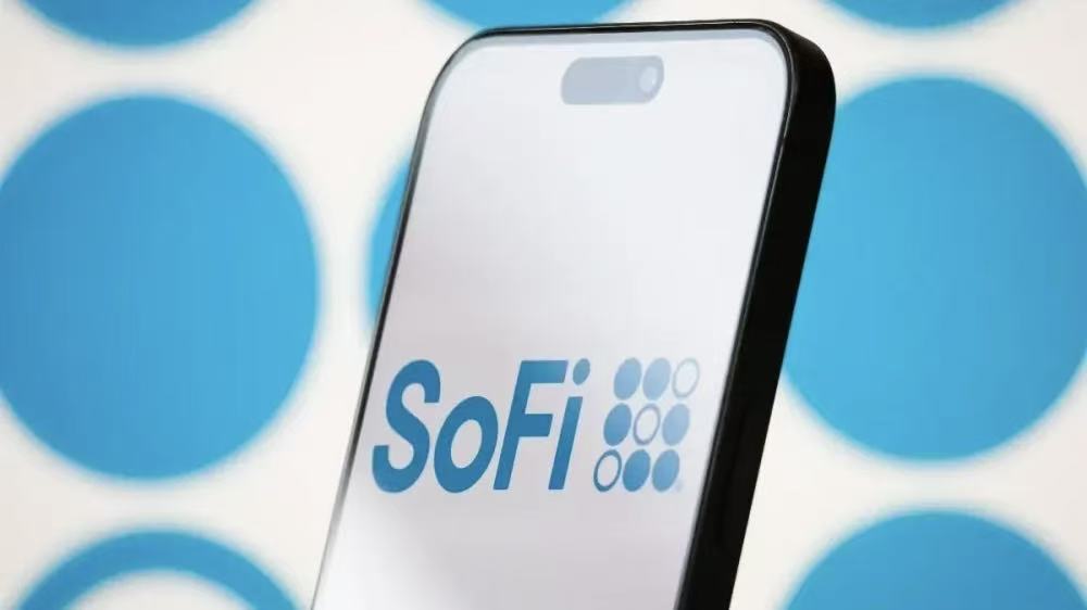 SoFi Technologies股價頂破32美元創新高！獲美國OCC批准，成全美首家比特幣特許銀行