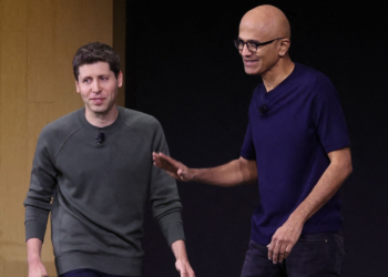 微軟＋OpenAI 世紀豪賭揭密：Nadella 與 Sam Altman 親解 1.4 兆美元算力佈局、AGI 終局與百億營收真相（萬字對談）