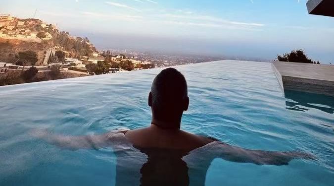 麻吉大哥：被清算後最好的做法就是裸泳，Hyperliquid帳戶虧損1,300萬鎂一點都不痛？