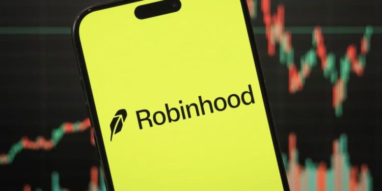 Robinhood爭搶加密巨鯨：大砍美國用戶手續費，向歐盟新推XRP、SOL、DOGE、SUI永續合約+高槓桿