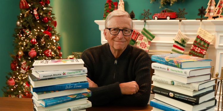 比爾蓋茲的年度書單來了：五本書帶你讀制度、權力與人性