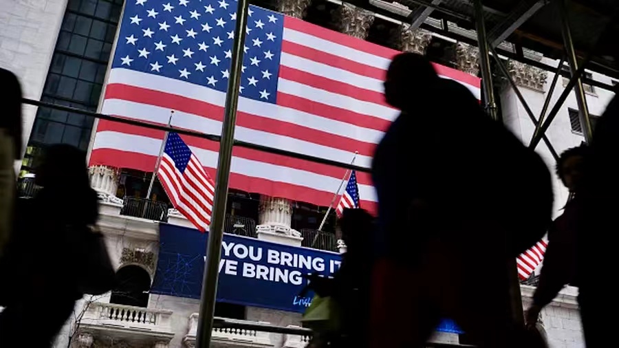 美國 11 月 ADP 就業人數大砍 3.2 萬人「遠低預期」！聯準會 12 月降息機率維持在 88.8%