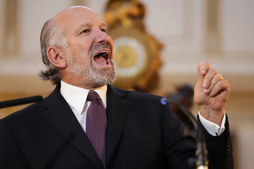 美國商務部長：目標把台灣 40% 半導體供應鏈移到美，拒絕就 100% 關稅伺候