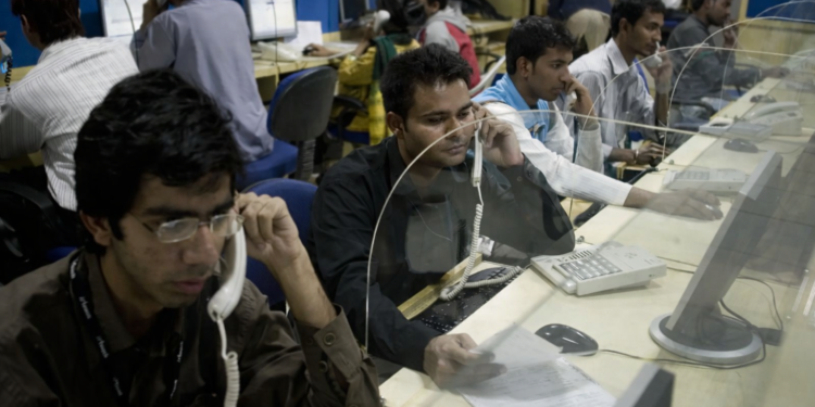 india | 動區動趨-最具影響力的區塊鏈新聞媒體 Coinbase,微軟,亞馬遜都吃過虧,為何印度仍成世界外包工廠?