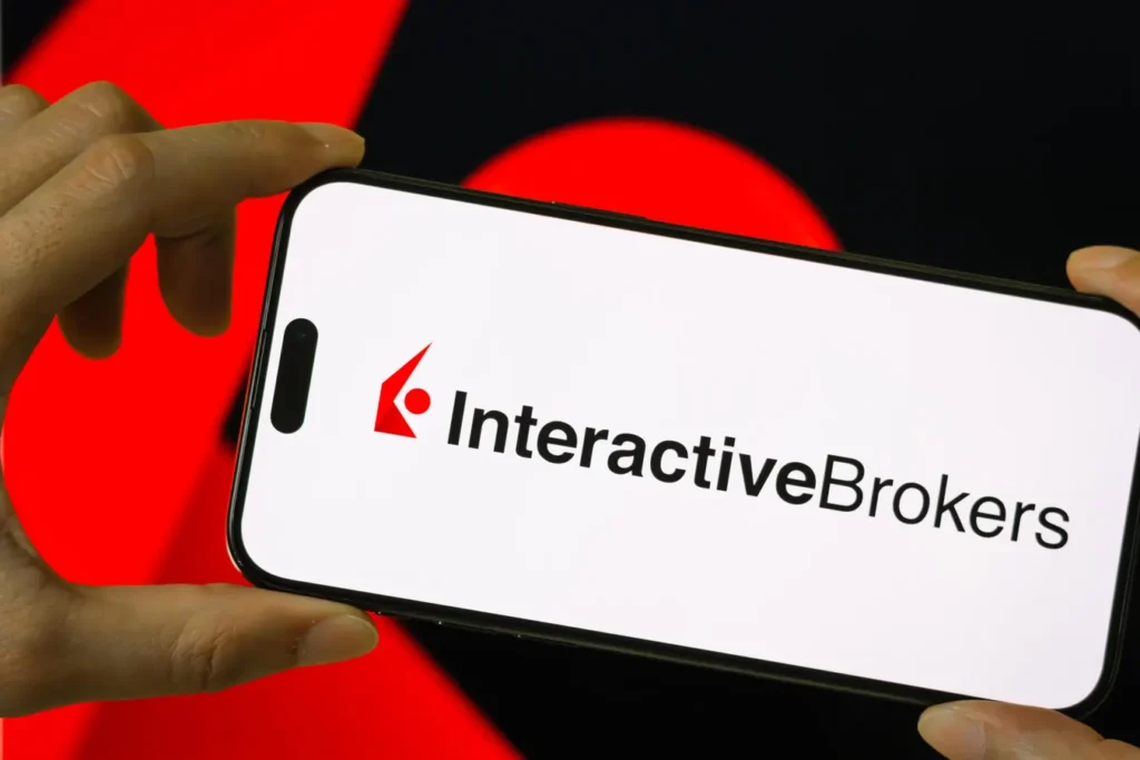 盈透證券 Interactive Brokers 開放「加密貨幣轉帳」功能，允許用戶一站式管理股票與比特幣