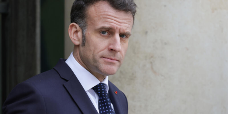 法國 1990 年代以來首度擴充核武！馬克宏宣布增加核彈頭數量，美國承諾不再可靠？