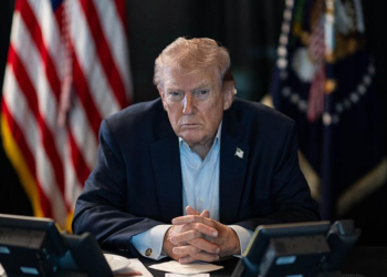 川普表態：伊朗「無條件投降」才停戰！中東衝突升級石油、美元狂飆，比特幣下探 6.8 萬美元