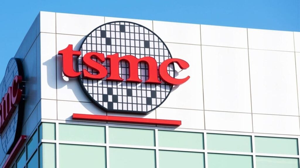 台積電大舉徵才 8000 人：碩畢年薪 220 萬，商管、人資也在招募中