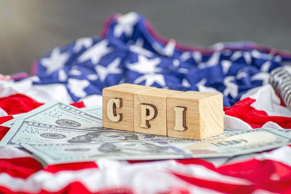 通膨暫歇！美國 2 月 CPI 年增 2.4% 符合預期，比特幣衝高回落力守 6.9 萬美元