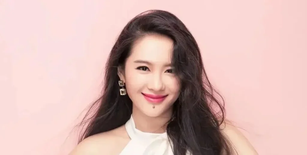 何一狠打徐明星「六宗罪」：江山是我自己打的，你太懂攻擊職業女性