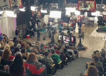 電視購物的祖師爺 QVC，死在了直播帶貨手裡