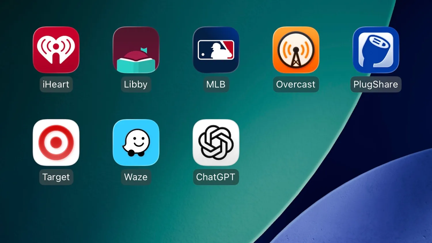 ChatGPT 開始支援 CarPlay 純語音模式，Gemini 跟 Claude 還在排隊