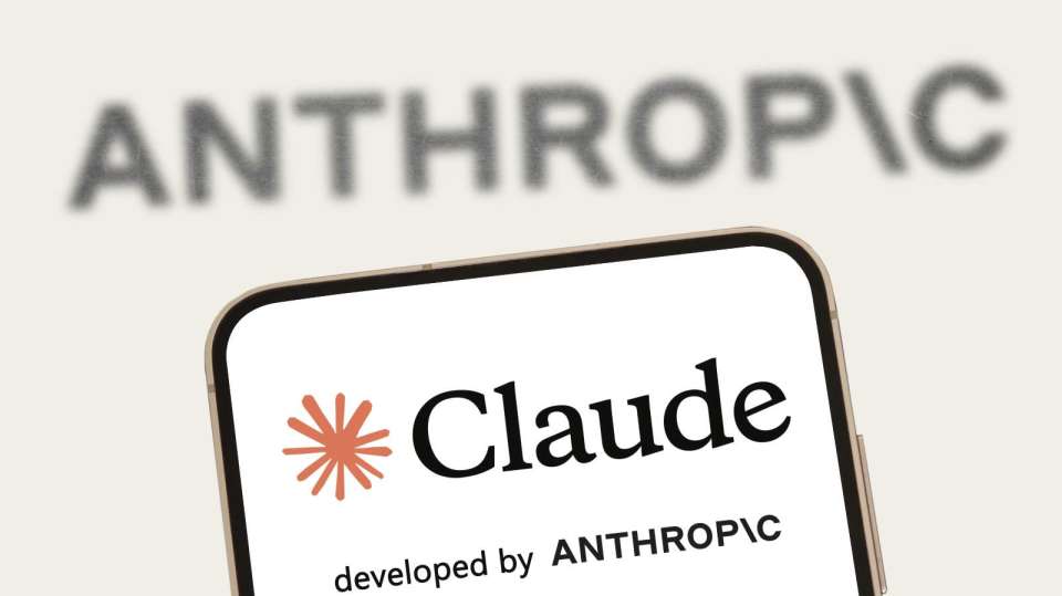 Anthropic 大失誤!Claude Code 50 萬行原始碼意外上傳 NPM:競爭者可逆向工程、Capybara 新模型證實