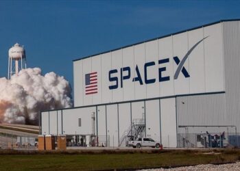 史上最大 IPO 來襲！馬斯克 SpaceX 傳已秘密提交上市申請，估值直指 1.75 兆美元