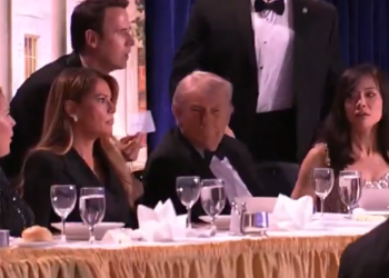 白宮記者晚宴爆槍響！川普緊急撤離，槍手傳當場擊斃