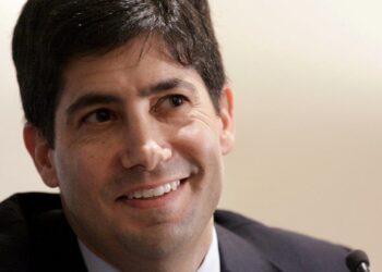 準 Fed 主席華許：加密貨幣已融入金融體系！反對發行 CBDC、視 BTC 為新黃金