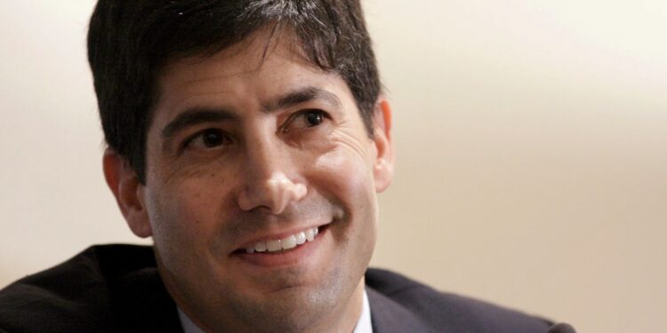 準 Fed 主席華許：加密貨幣已融入金融體系！反對發行 CBDC、視 BTC 為新黃金