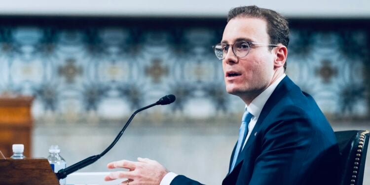 美國 CFTC 利用 AI 審查加密註冊！主席 Mike Selig：填補裁員空缺、效率變超高