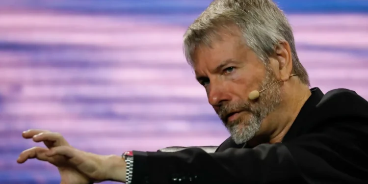 嚇瘋！Michael Saylor：微策略可能賣 BTC 支付股息、Strategy Q1 虧損 125 億美元
