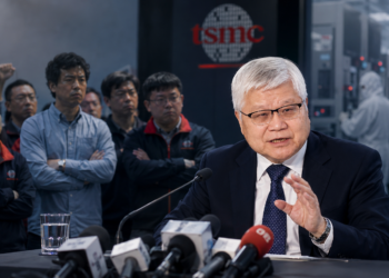 台積電證實分紅比例砍至 10% 去買綠電，員工怒：企業社會責任憑什麼從我口袋扣？組工會聲浪起
