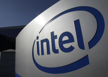 英特爾（INTC）股價狂飆 11% 創 52 週新高！市值衝破 5300 億美元