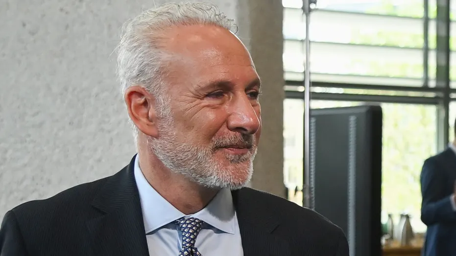 Peter Schiff 嘲諷比特幣信仰者：BTC 要跌回 2 萬美元！別忘了 3.5 年前有多慘