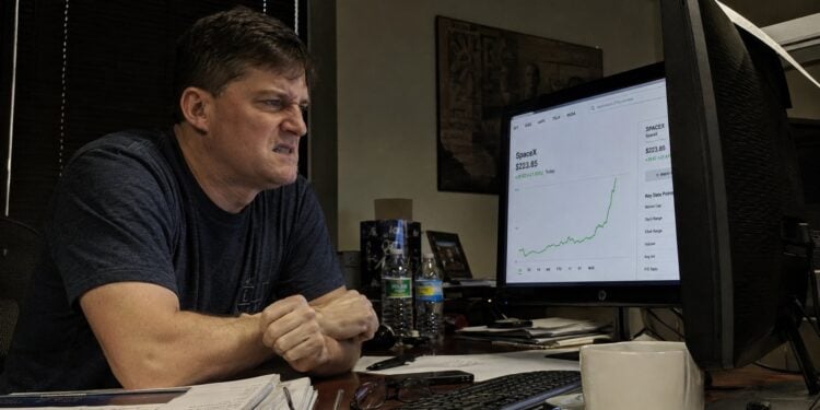 Michael Burry | 動區動趨-最具影響力的區塊鏈新聞媒體 《大賣空》Michael Burry 想放空 SpaceX 卻喊「不了謝謝」!表示 2.8 兆市值不過是小型太空公司