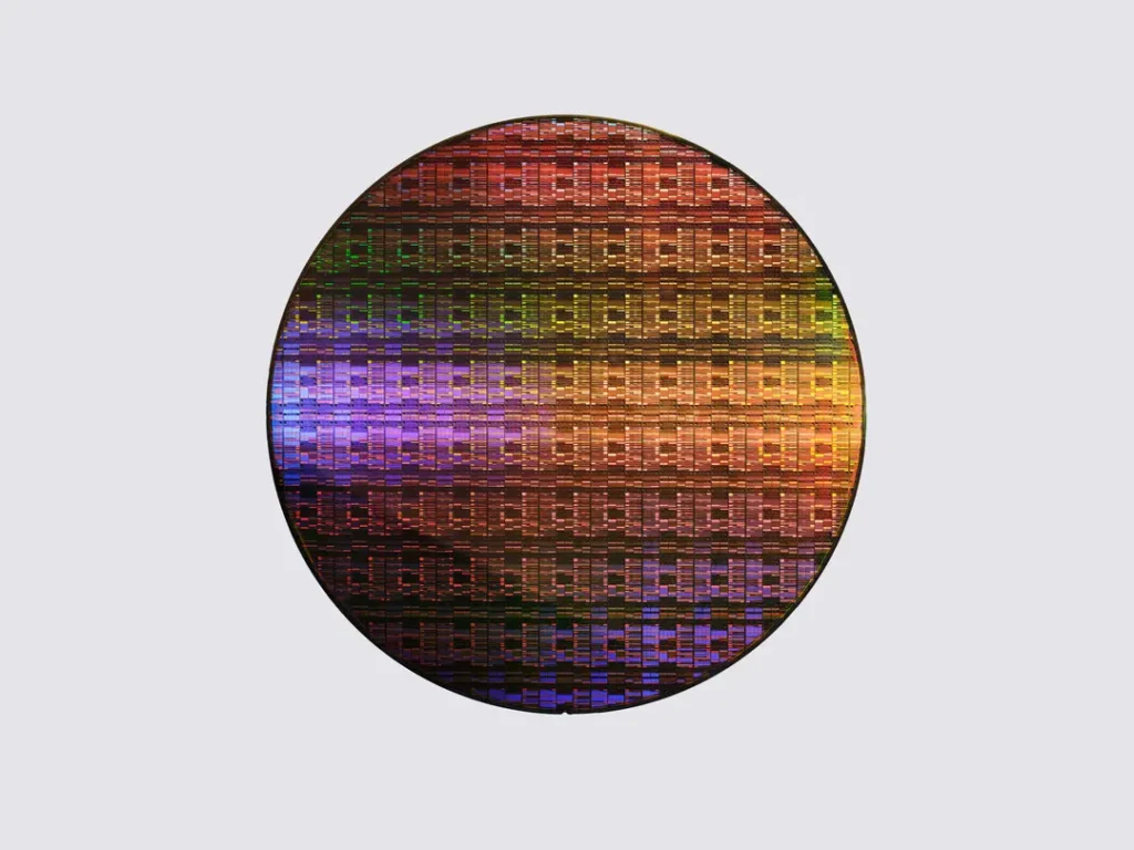 IBM 發表 0.7 奈米「Nanostack」晶片架構：密度是當前世代兩倍，5 年內量產