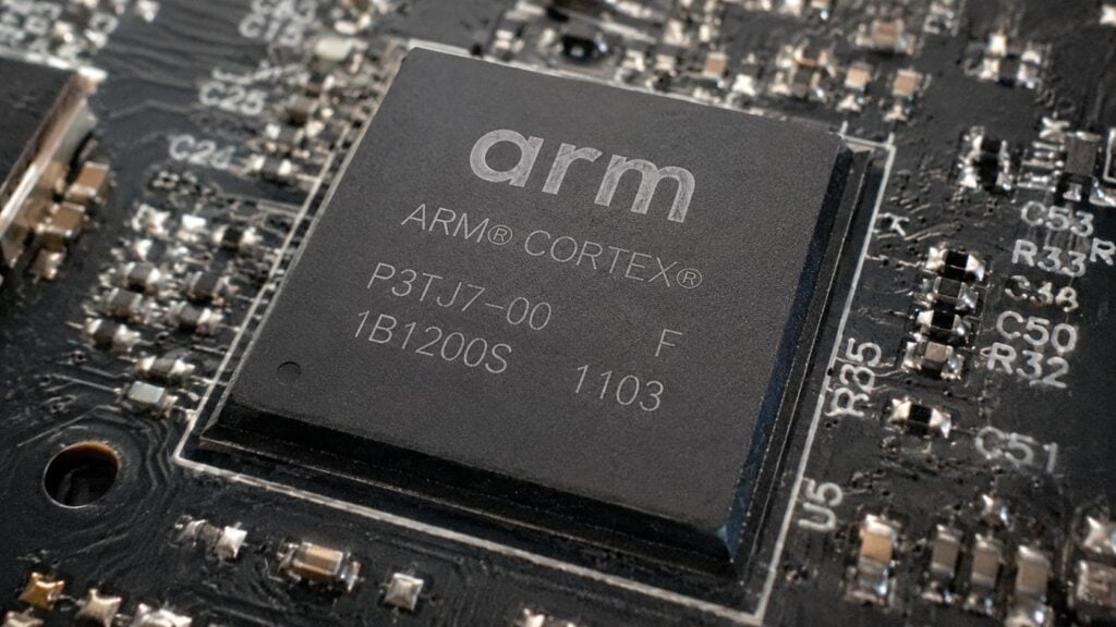 瑞銀、TD Cowen 同日上調 Arm 目標價到 475 鎂，理由是自研CPU未來營收