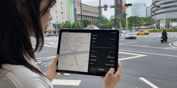 報導者獨家》高德地圖每3秒回打數據到中國伺服器，植入iPhone無法刪除的追蹤碼