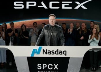 馬斯克SpaceX上市演講》我想讓科幻小說成真，我想帶你去月球和火星、更遠的地方